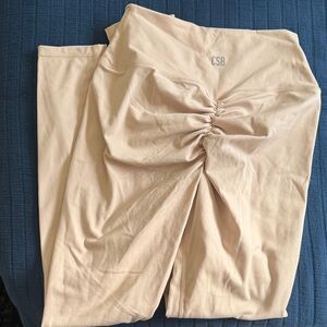 Crop Shop Boutique Cream Leggings